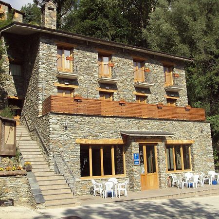 Hostal Les Roquetes เกราลบ์ส ภายนอก รูปภาพ
