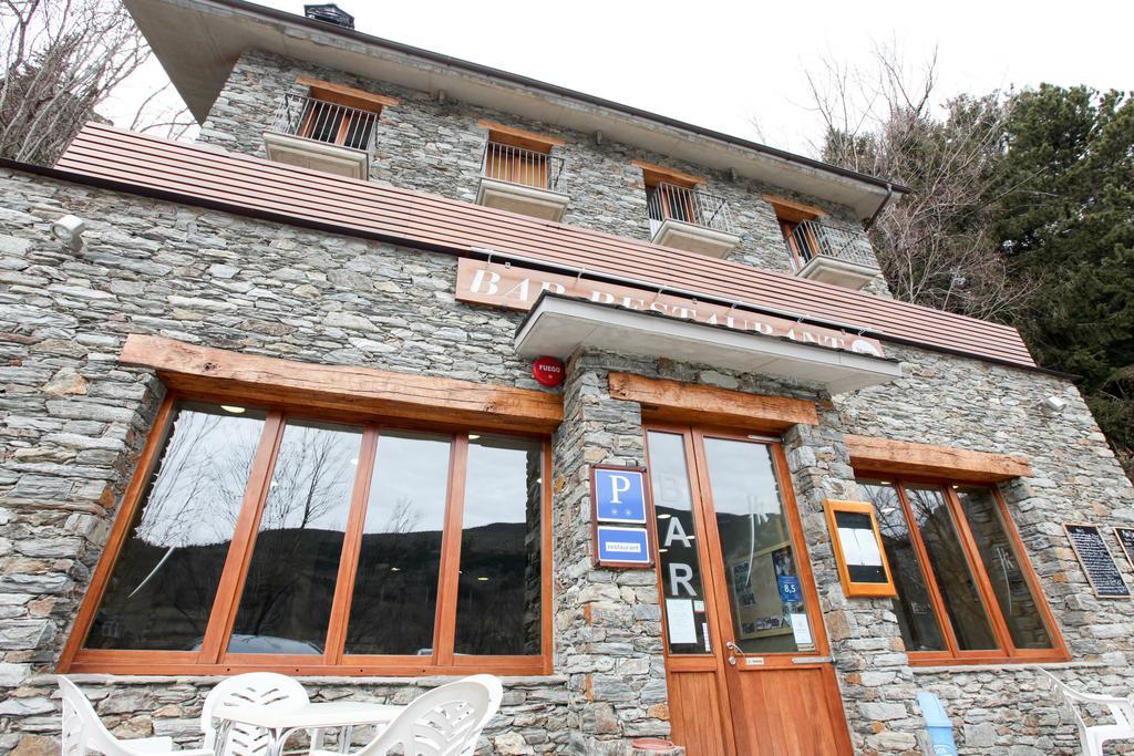 Hostal Les Roquetes เกราลบ์ส ภายนอก รูปภาพ
